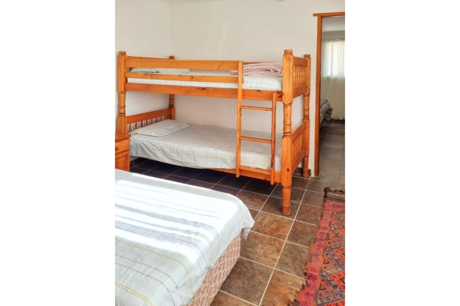 4 Bedroom Property for Sale in Buffalo Bay Western Cape